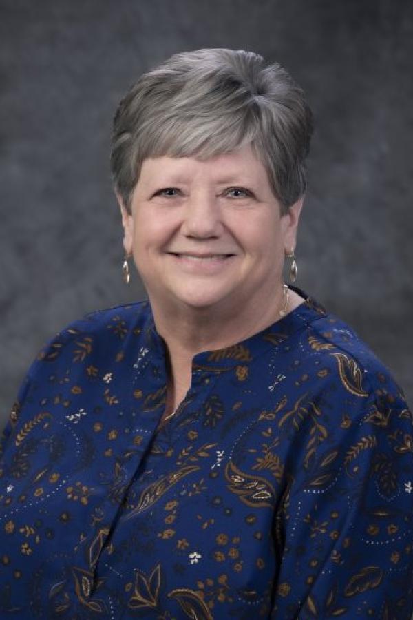 Portrait of board member Louise Hanson